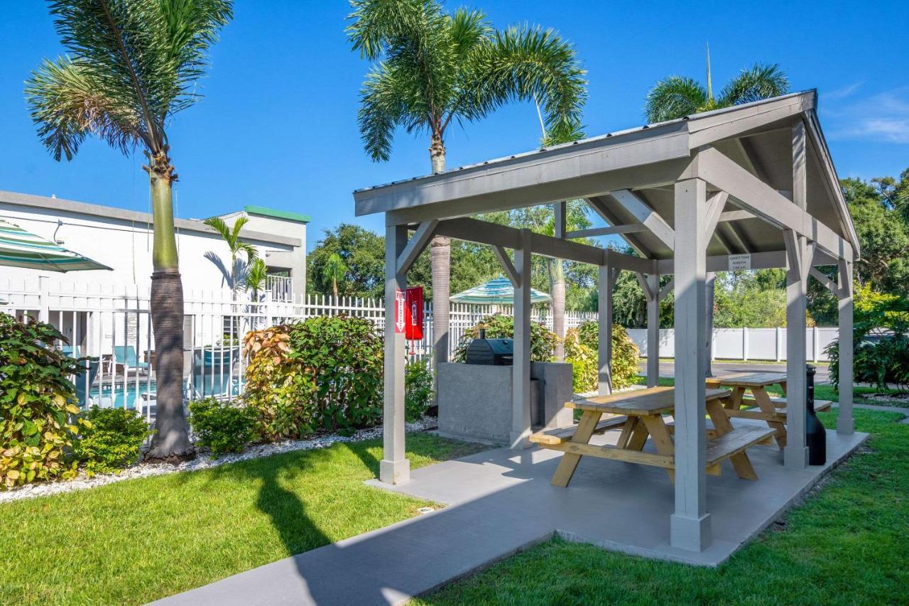 Quality Inn Bradenton - Sarasota North Bagian luar foto