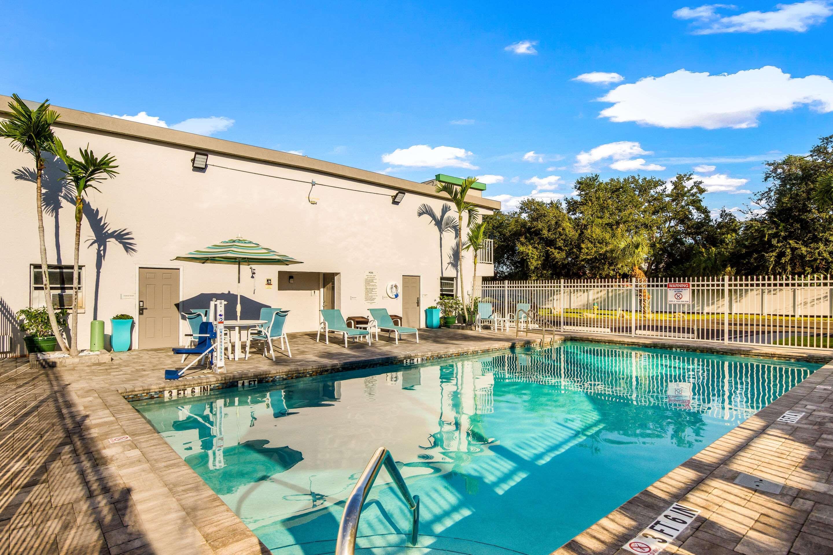 Quality Inn Bradenton - Sarasota North Bagian luar foto