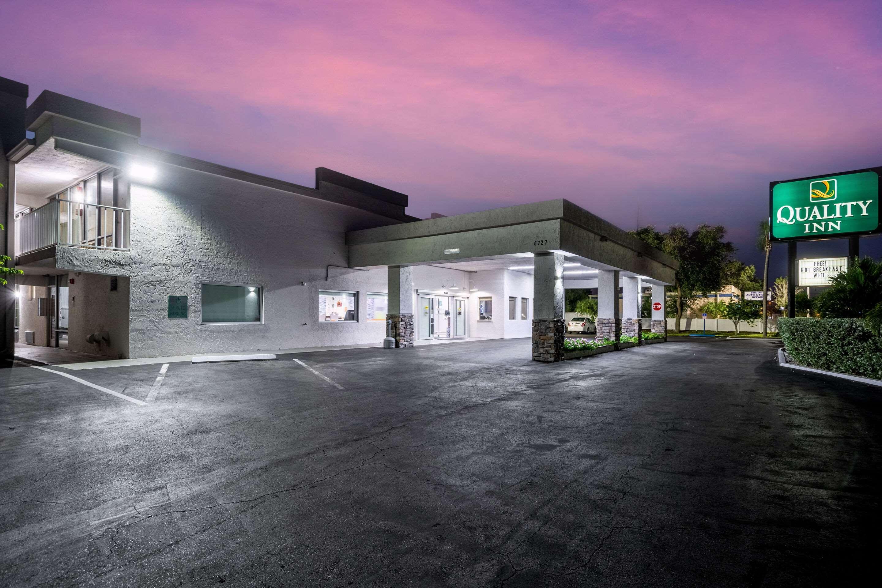 Quality Inn Bradenton - Sarasota North Bagian luar foto